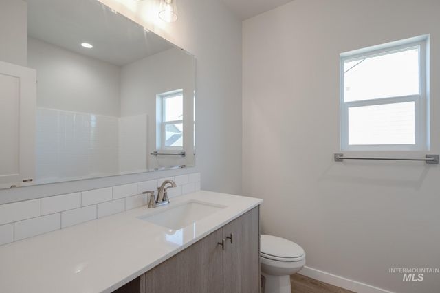 17677 N Boone Peak Ave, Nampa, ID 83687