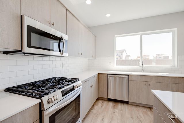 17677 N Boone Peak Ave, Nampa, ID 83687