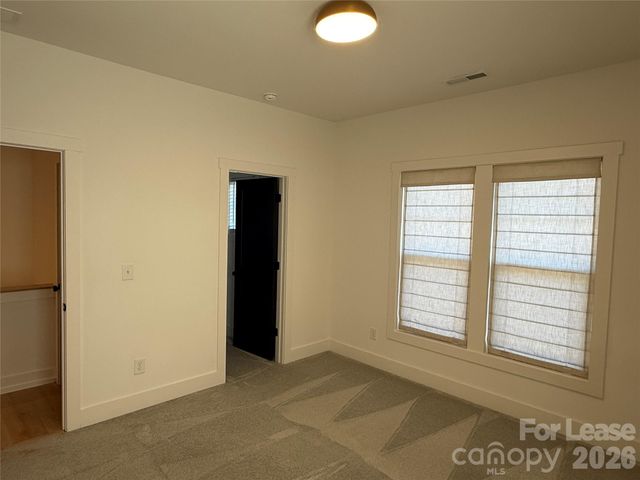 612 Ambassador Street, Charlotte, NC 28208