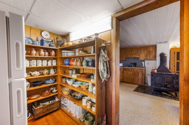 1374 Moccasin RD, Thaxton, VA 24174