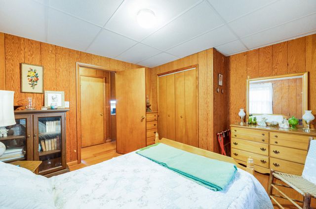 1374 Moccasin RD, Thaxton, VA 24174