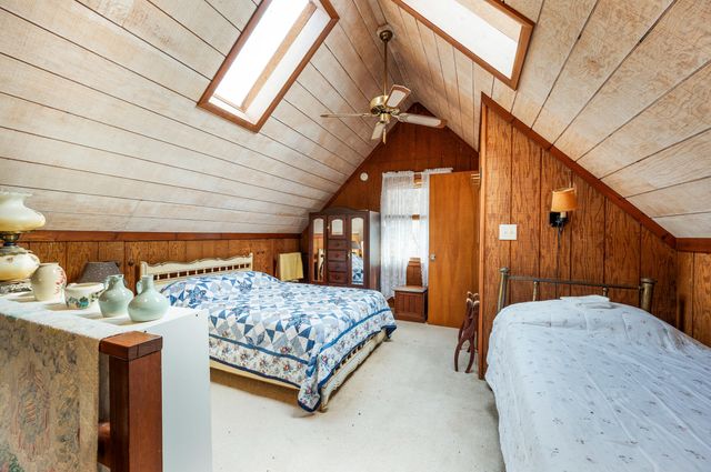 1374 Moccasin RD, Thaxton, VA 24174