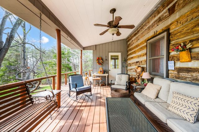 1374 Moccasin RD, Thaxton, VA 24174