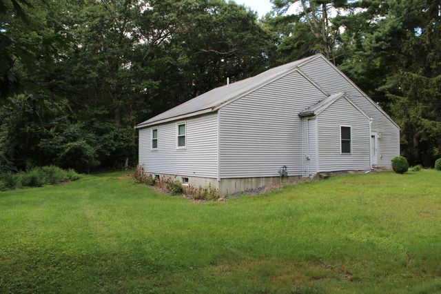 13 Woodward St, Norton, MA 02766