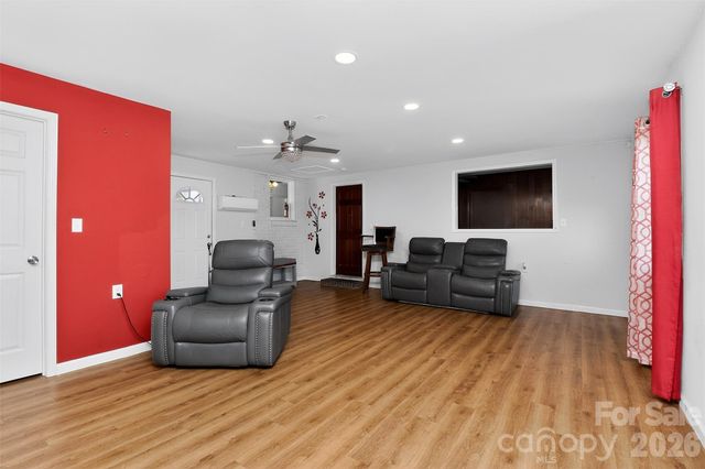 5525 Alpine Lane, Charlotte, NC 28269