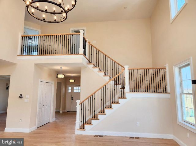 230 BANYAN DR, State College, PA 16801