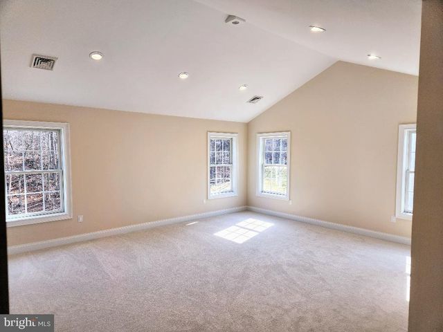 230 BANYAN DR, State College, PA 16801