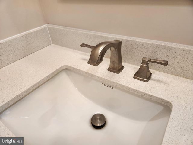 230 BANYAN DR, State College, PA 16801