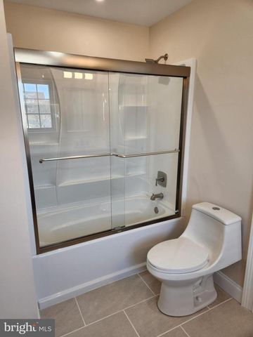 230 BANYAN DR, State College, PA 16801