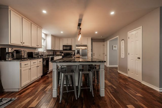 71 Ruby Lane, Mineral Bluff, GA 30559