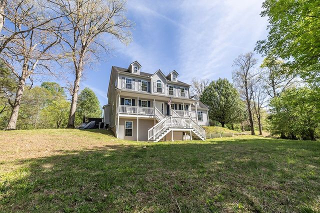 71 Ruby Lane, Mineral Bluff, GA 30559