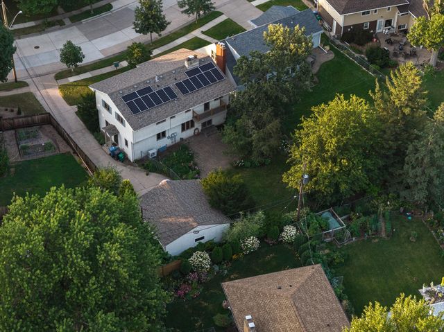 4609 Coffey Lane, Minneapolis, MN 55406
