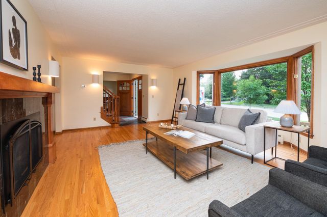 4609 Coffey Lane, Minneapolis, MN 55406