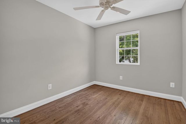 211 CHARLES ST, Rockville, MD 20850