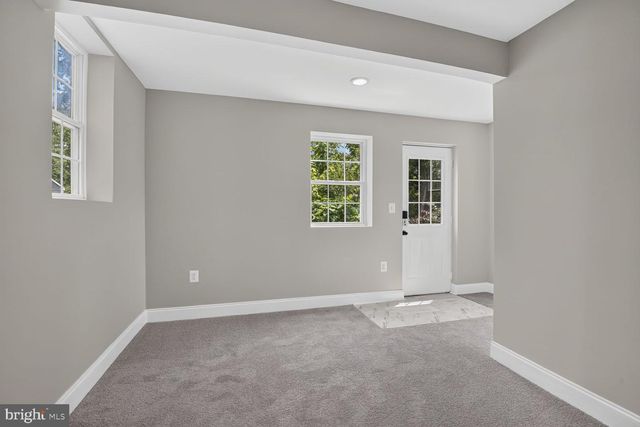 211 CHARLES ST, Rockville, MD 20850
