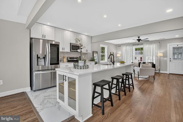 211 CHARLES ST, Rockville, MD 20850