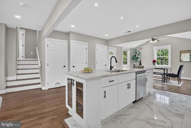 211 CHARLES ST, Rockville, MD 20850
