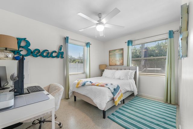 124 Bonnie Briar Lane, Delray Beach, FL 33444