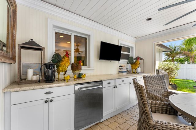 124 Bonnie Briar Lane, Delray Beach, FL 33444