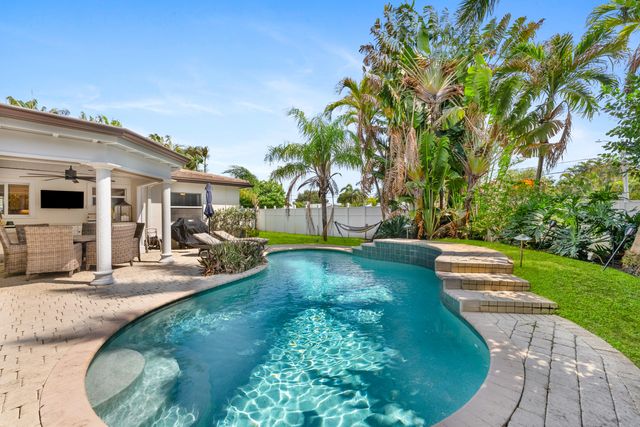 124 Bonnie Briar Lane, Delray Beach, FL 33444