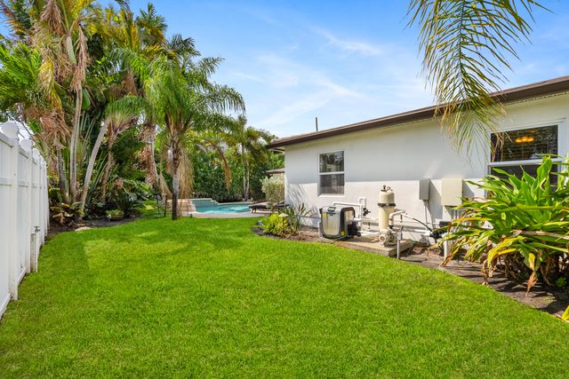 124 Bonnie Briar Lane, Delray Beach, FL 33444