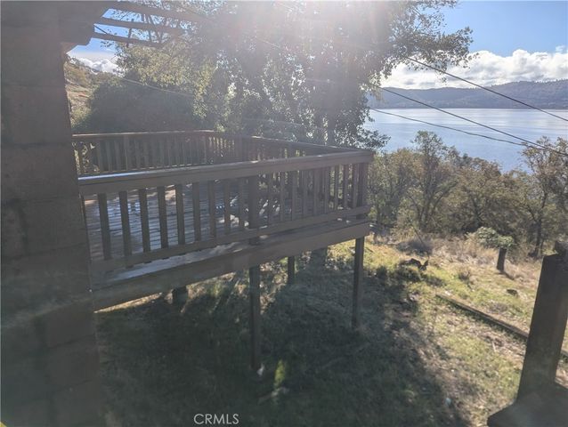 12390 Terrace Dr, Clearlake, CA 95424