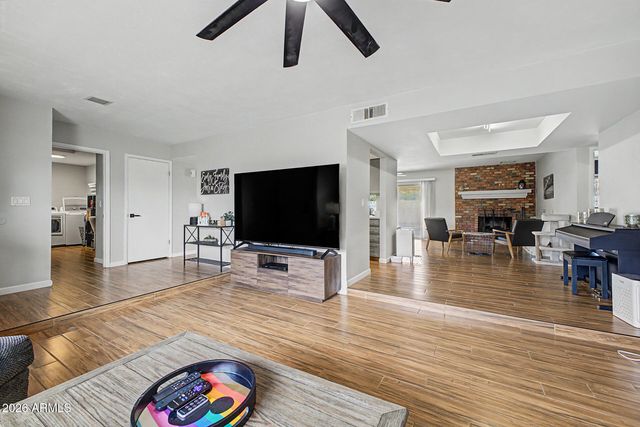 638 W PASEO Way, Tempe, AZ 85283