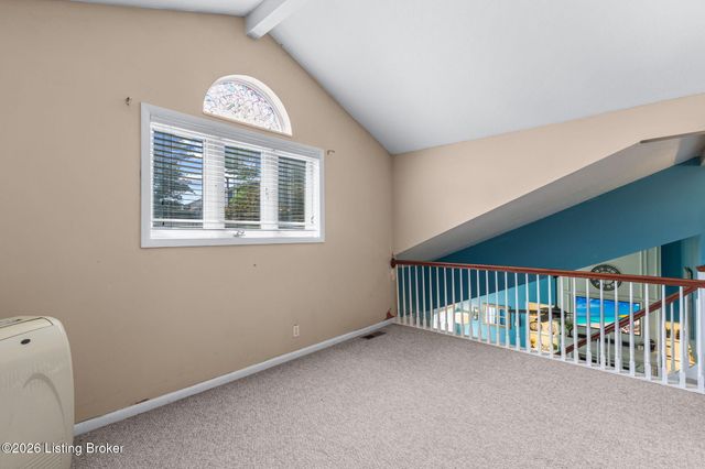 2903 Raven Ct, Louisville, KY 40220