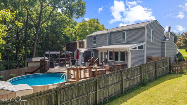2903 Raven Ct, Louisville, KY 40220