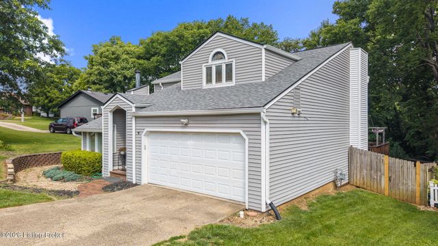 2903 Raven Ct, Louisville, KY 40220