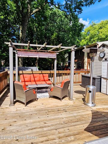 2903 Raven Ct, Louisville, KY 40220