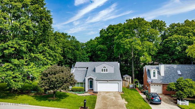 2903 Raven Ct, Louisville, KY 40220