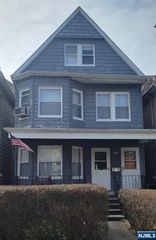 38 E 35th Street, Bayonne, NJ 07002