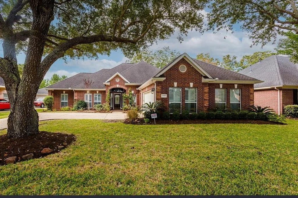 13522 Schumann Trail, Sugar Land, TX 77498