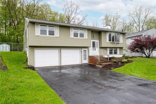 7729 West New Hope West, Clay, NY 13090