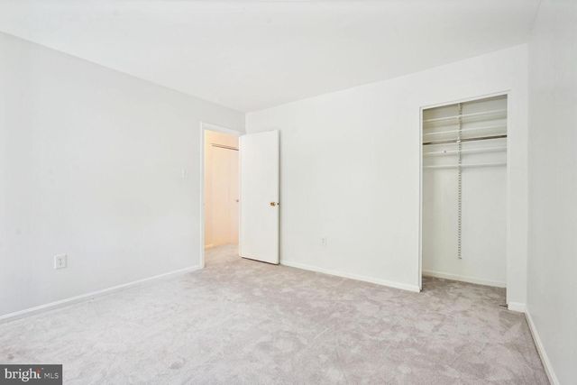 9909 HEMLOCK WOODS LN, Burke, VA 22015