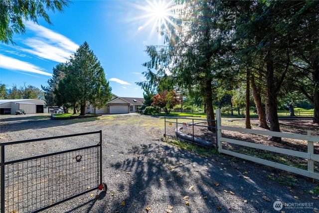 4355 Jones Rd, Sumas, WA 98295