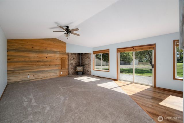 4355 Jones Rd, Sumas, WA 98295