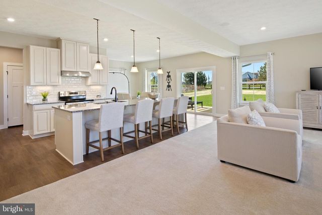 1250 WALLACE WAY, Ranson, WV 25438