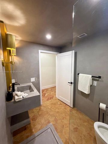 905 SW 13th Court, Miami, FL 33135