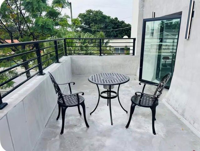 905 SW 13th Court, Miami, FL 33135