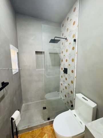 905 SW 13th Court, Miami, FL 33135