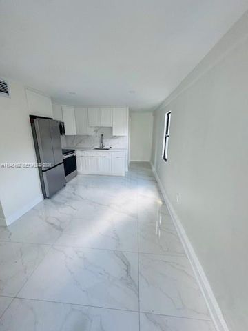 905 SW 13th Court, Miami, FL 33135