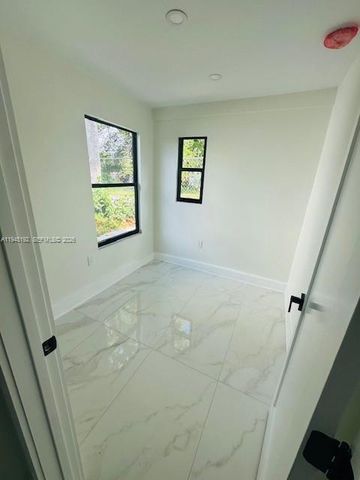 905 SW 13th Court, Miami, FL 33135