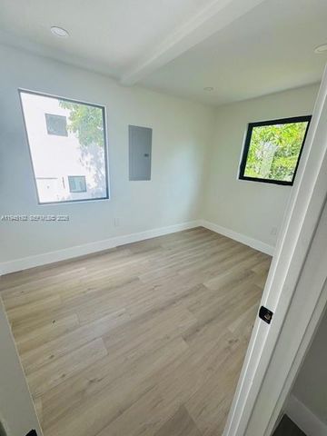 905 SW 13th Court, Miami, FL 33135