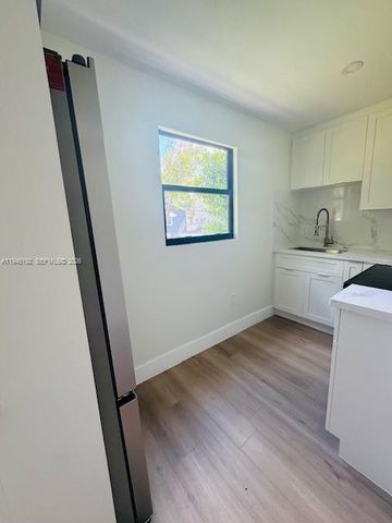 905 SW 13th Court, Miami, FL 33135