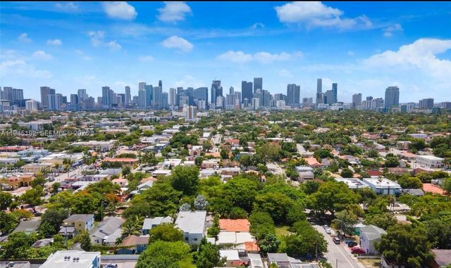 905 SW 13th Court, Miami, FL 33135