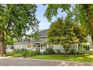 1523 10TH St, West Linn, OR 97068