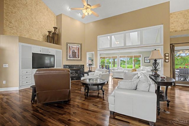 55 Pinehurst Place, Springboro, OH 45066