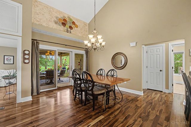 55 Pinehurst Place, Springboro, OH 45066